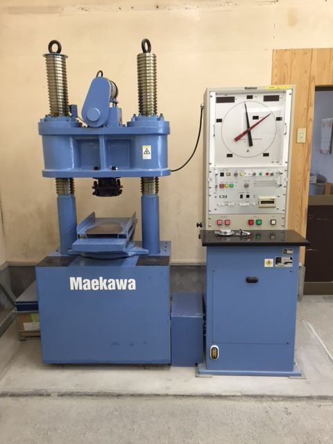 琴海生コン コンクリート耐圧試験機